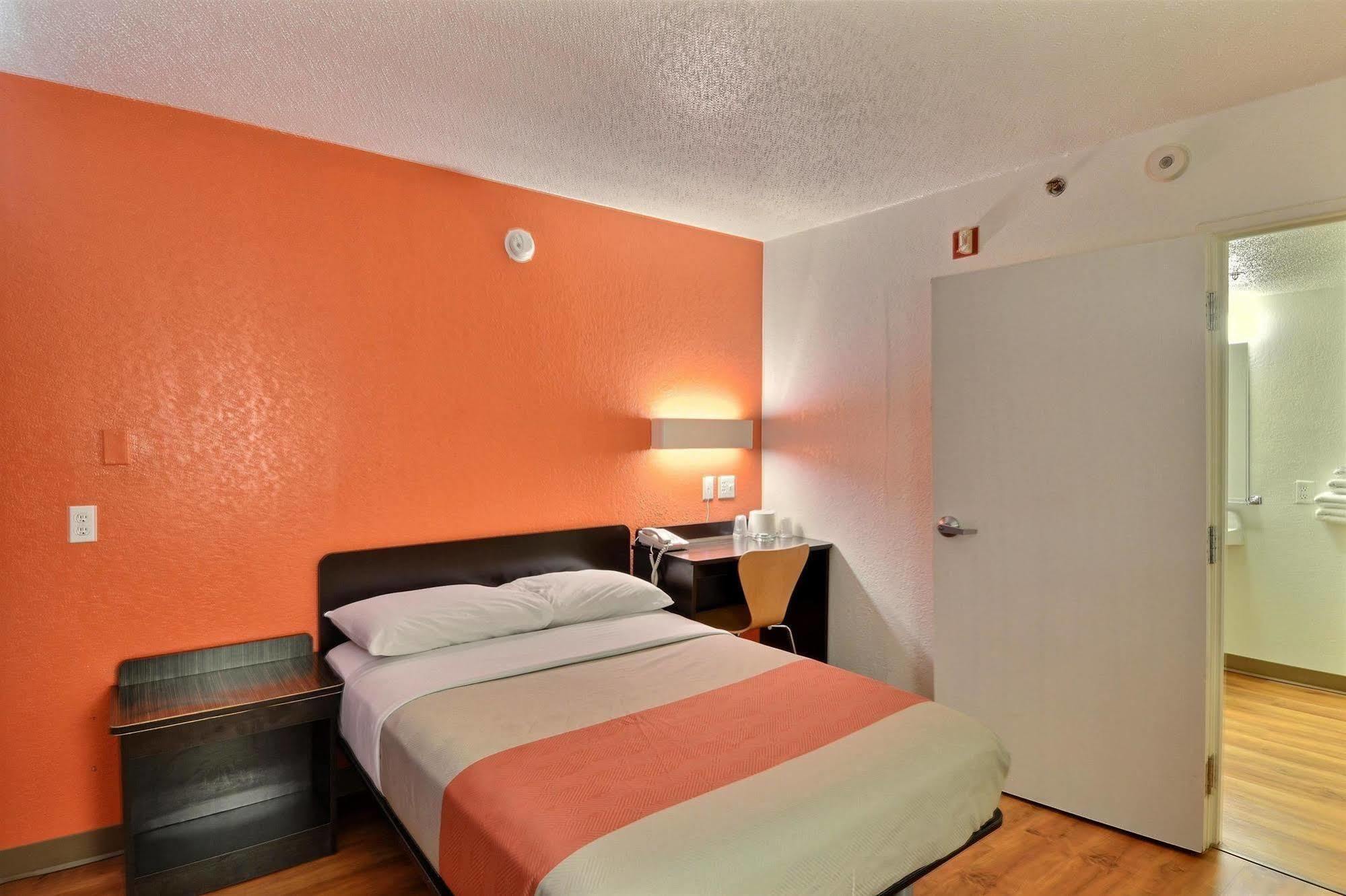 Motel 6-Tewksbury, Ma - Boston المظهر الخارجي الصورة